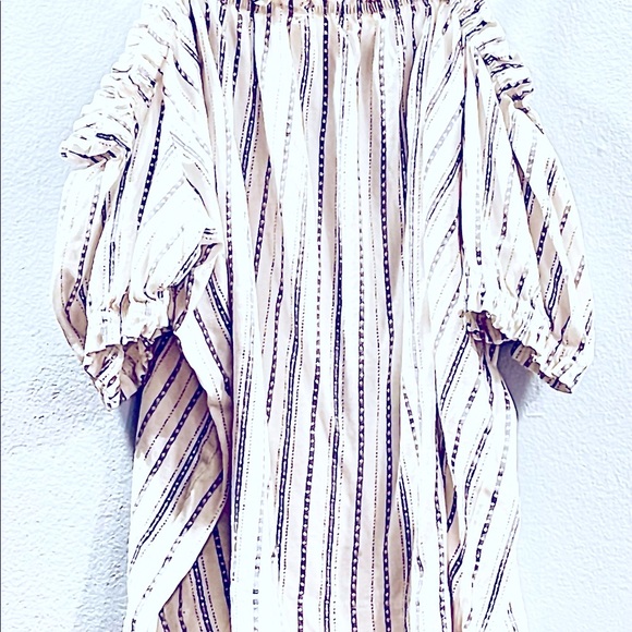 NWOT, Sweet/Nicely Constructed Little Crop Top - Picture 8 of 8